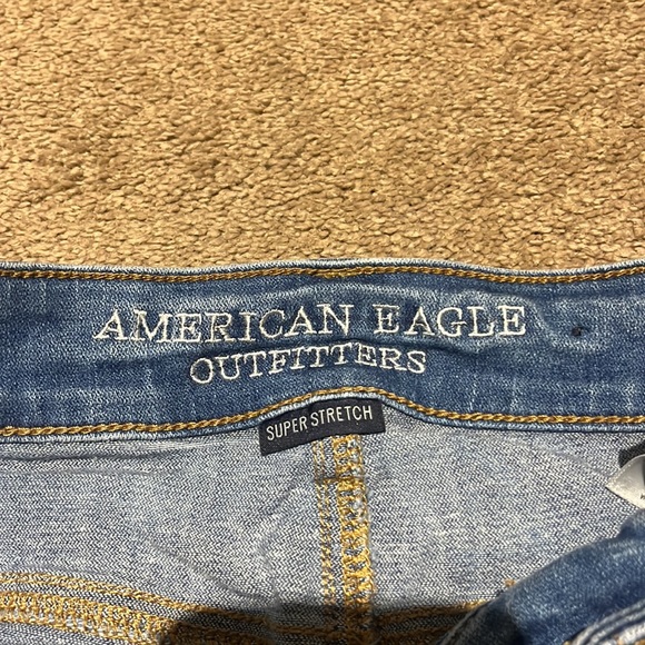 Used super stretch, American eagle jean shorts - Picture 3 of 3